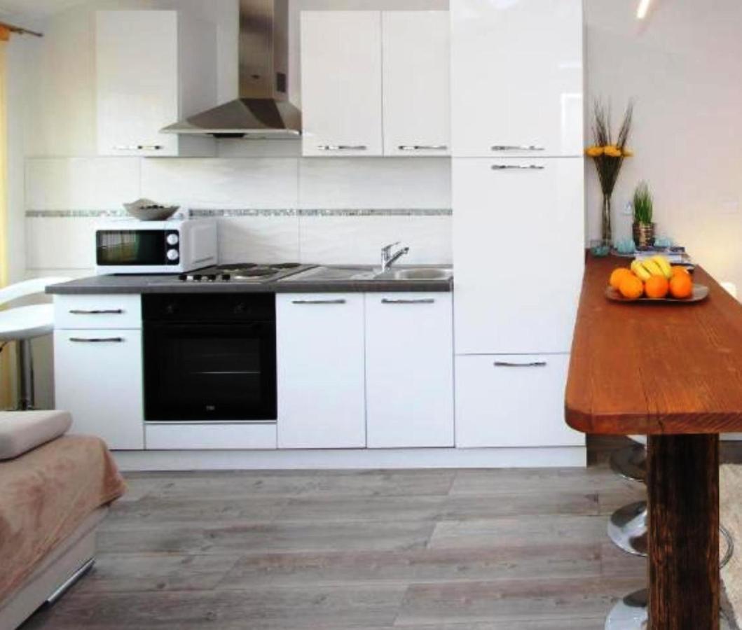 Monte B. Exclusive Apartment Rovinj Bagian luar foto