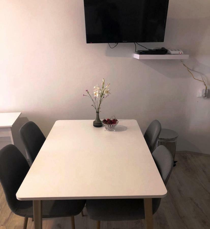 Monte B. Exclusive Apartment Rovinj Bagian luar foto